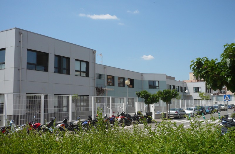 Palafrugell. L'institut d'ensenyament secundari (IES) Frederic Martí Carreras, totalment reformat i ampliat. Aquest curs fa 40 anys de la seva inauguració.